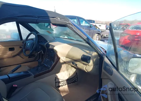 1998 BMW Z3 2.8 из США, поврежденный, VIN 4USCJ3326WLC10874